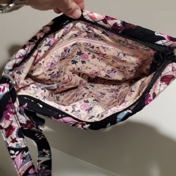 EUC. Vera Bradley Adjustable Crossbody Bag - Picture 3 of 6